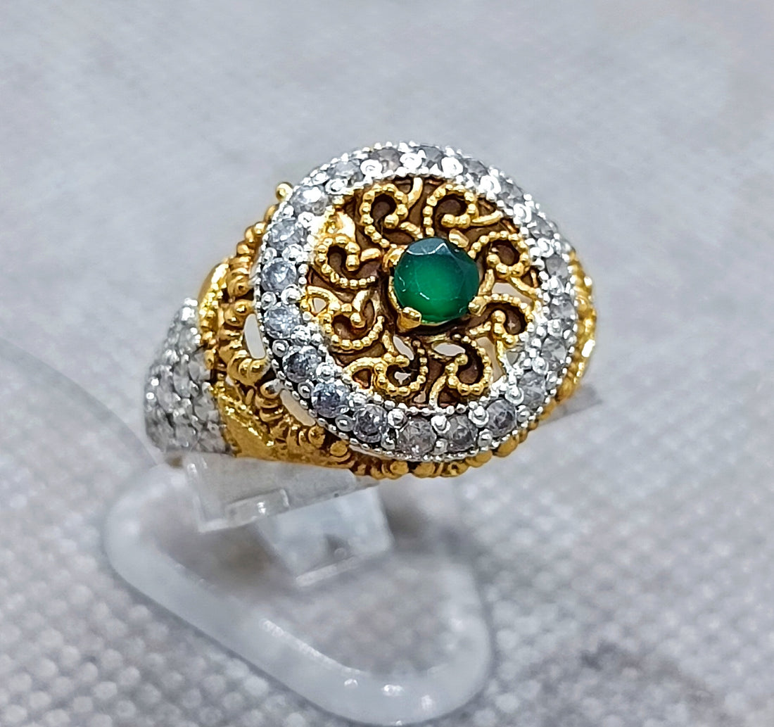 Beautiful ring 149