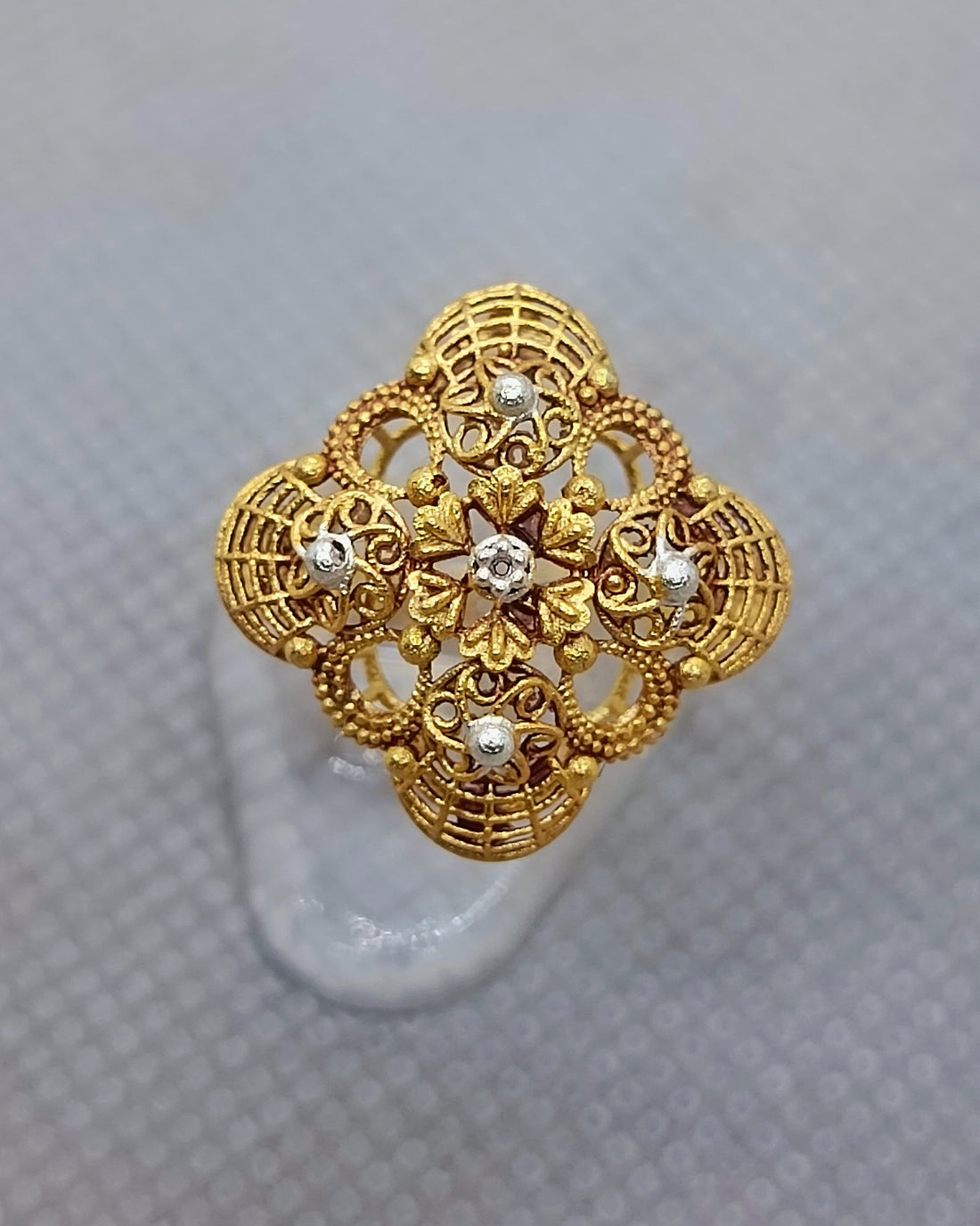 Beautiful ring1196