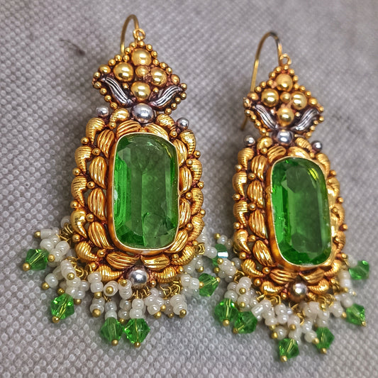 Beautiful amrold earrings