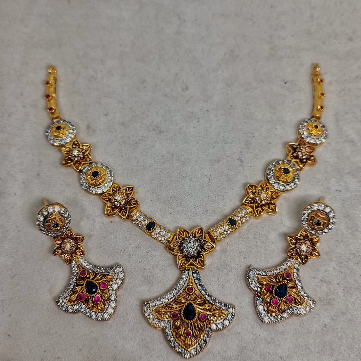 Beautiful necklace set