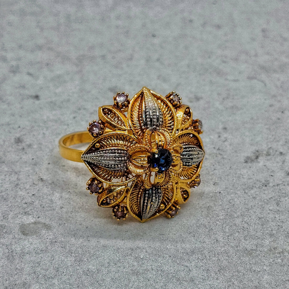 Beautiful Ring R2