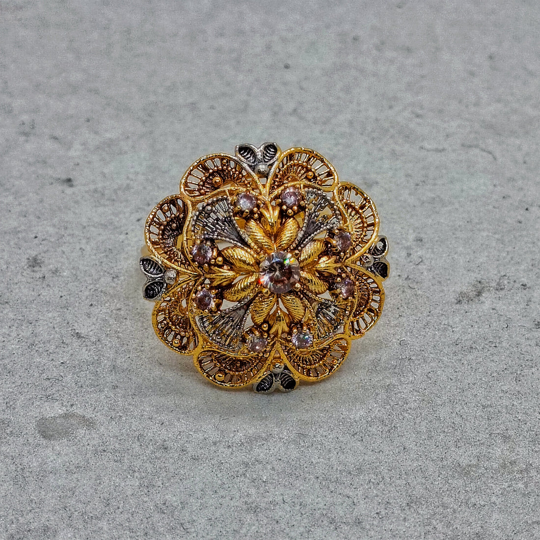 Beautiful Ring R1