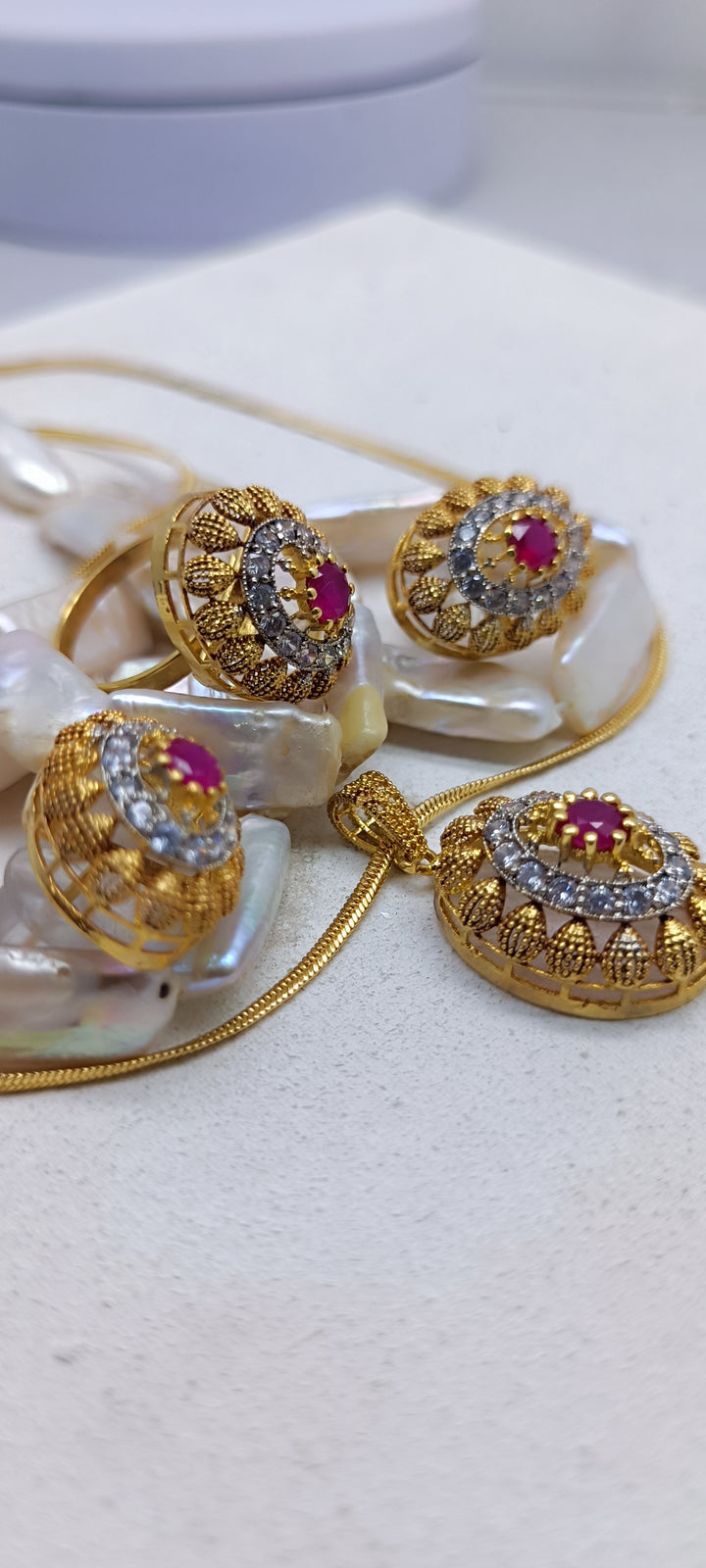 Beautiful locket set
