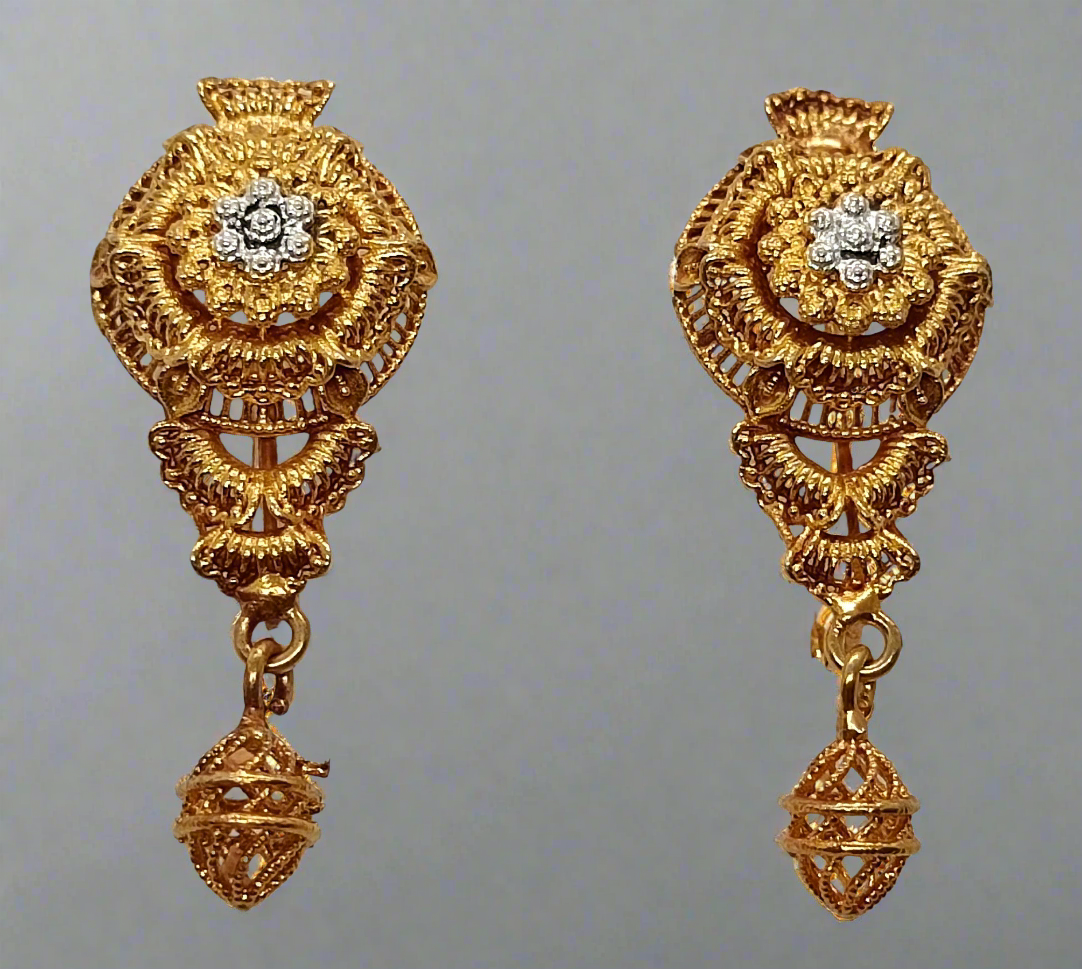 Beautiful earrings DB3