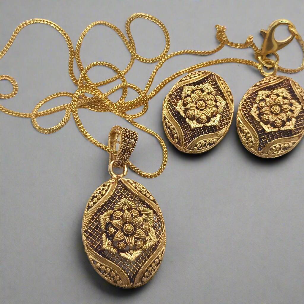 Beautiful locket set103