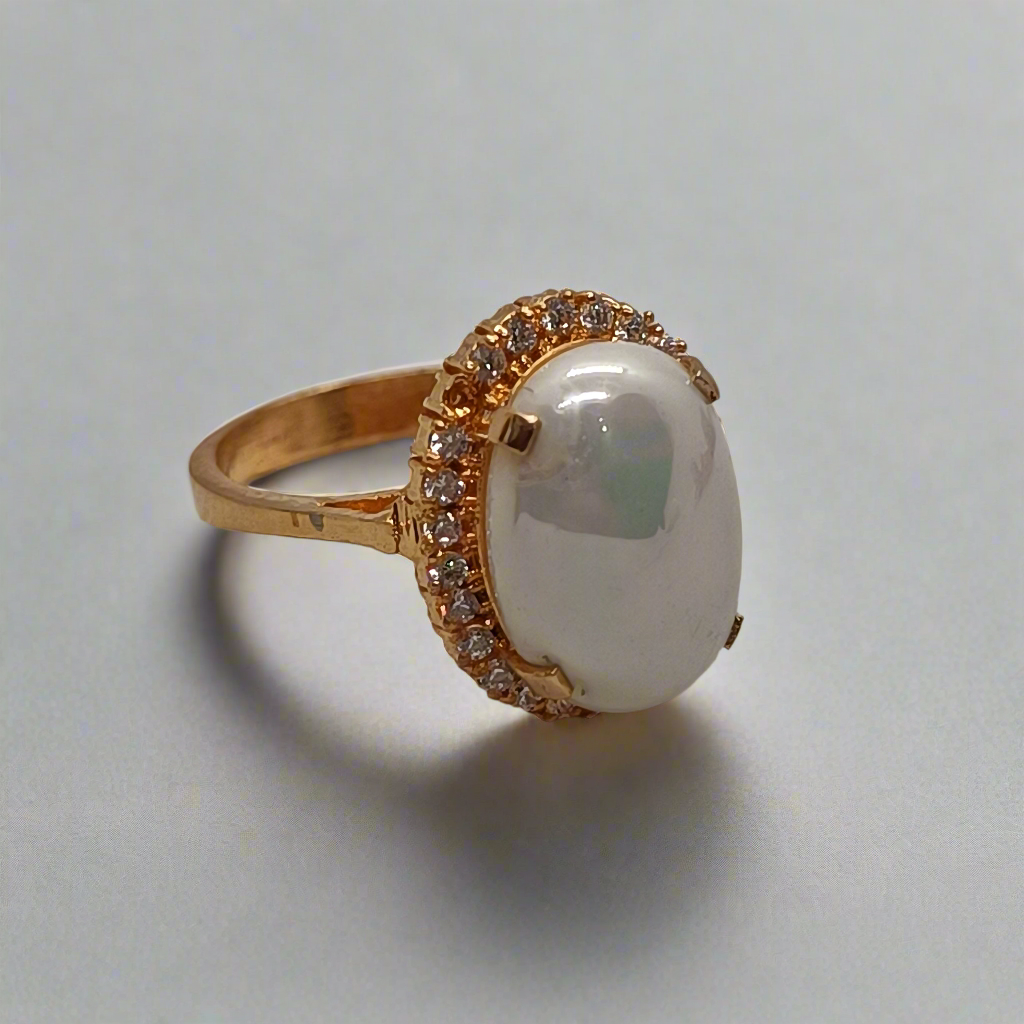 Beautiful pearl ring 1180