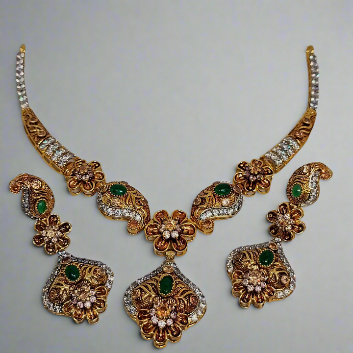Beautiful necklace set