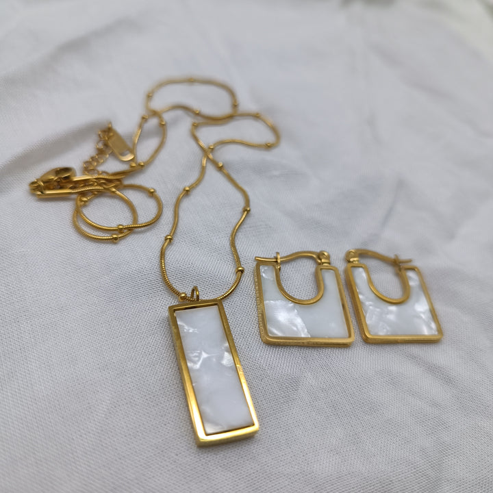 Beautiful daily wear locket set
