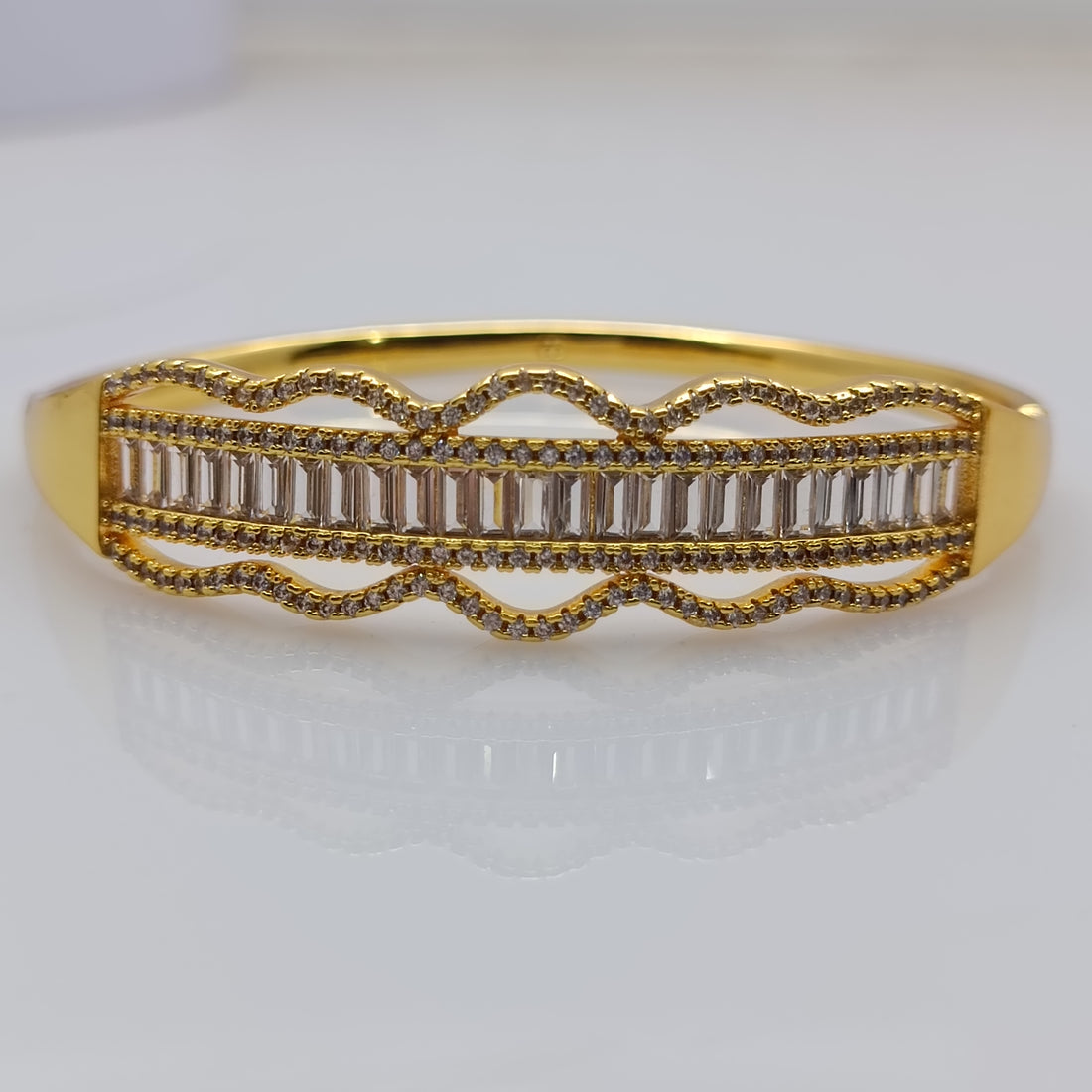 Beautiful daily wear breclete