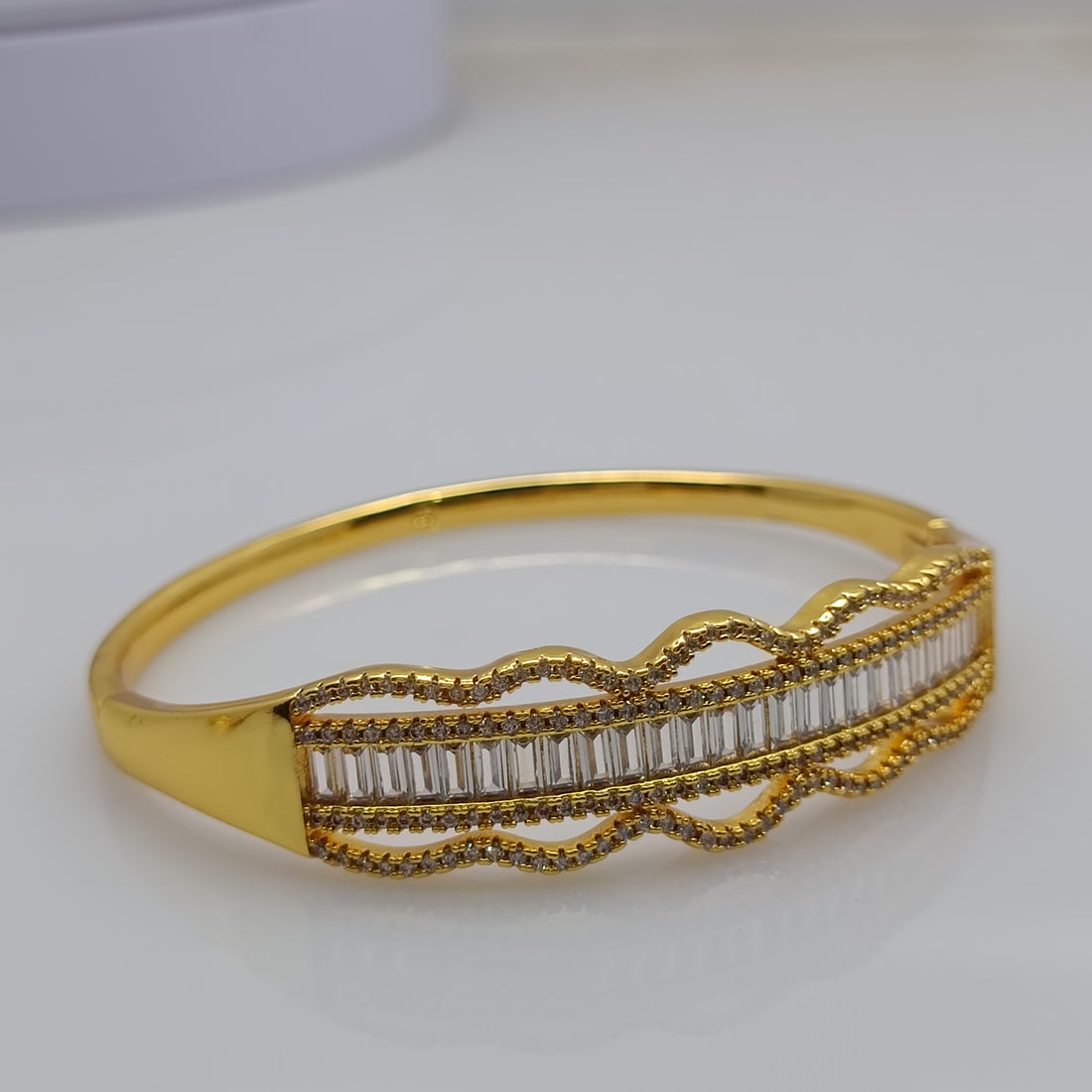 Beautiful daily wear breclete