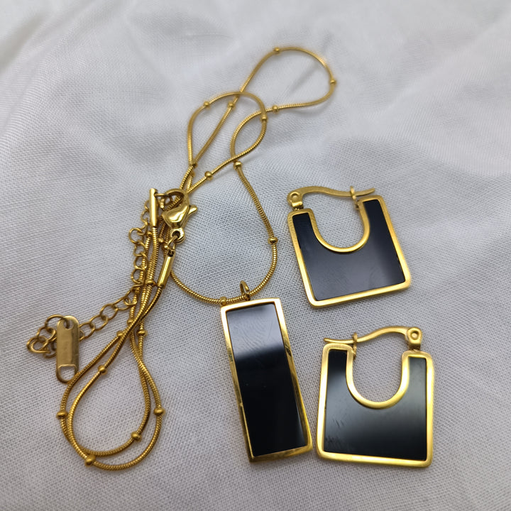Beautiful daily wear locket set