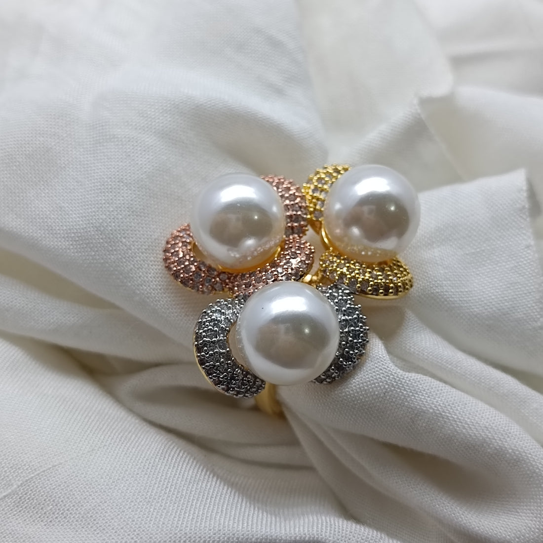 Beautiful daily wear pearl ring